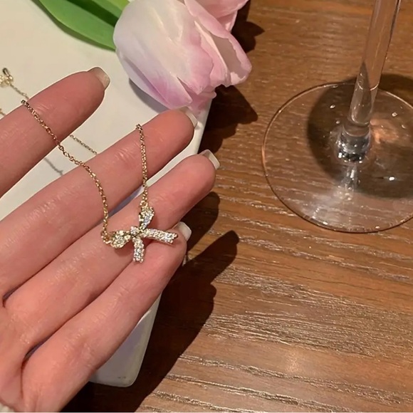 Gold Bow Necklace - Picture 6 of 6